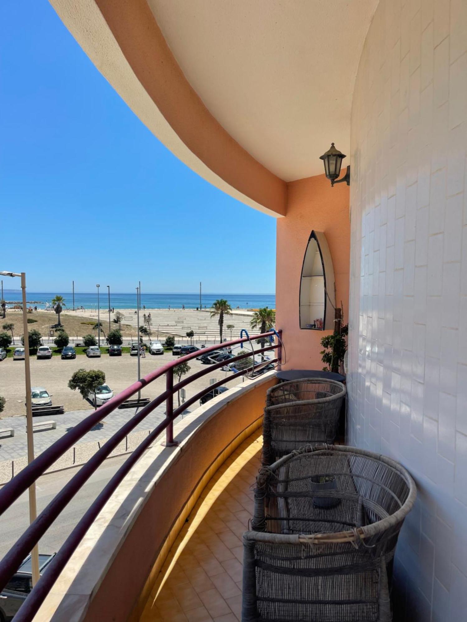 Апартаменты Apartamento Vista Praia E Mar- Кошта-да-Капарика Экстерьер фото